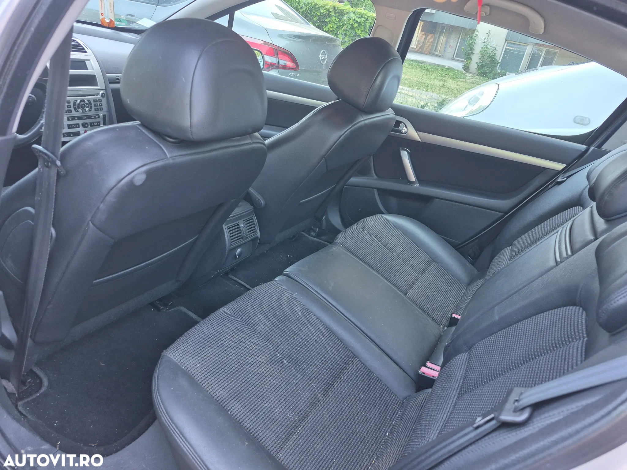 Peugeot 407 HDi 135 Automatik JBL - 28