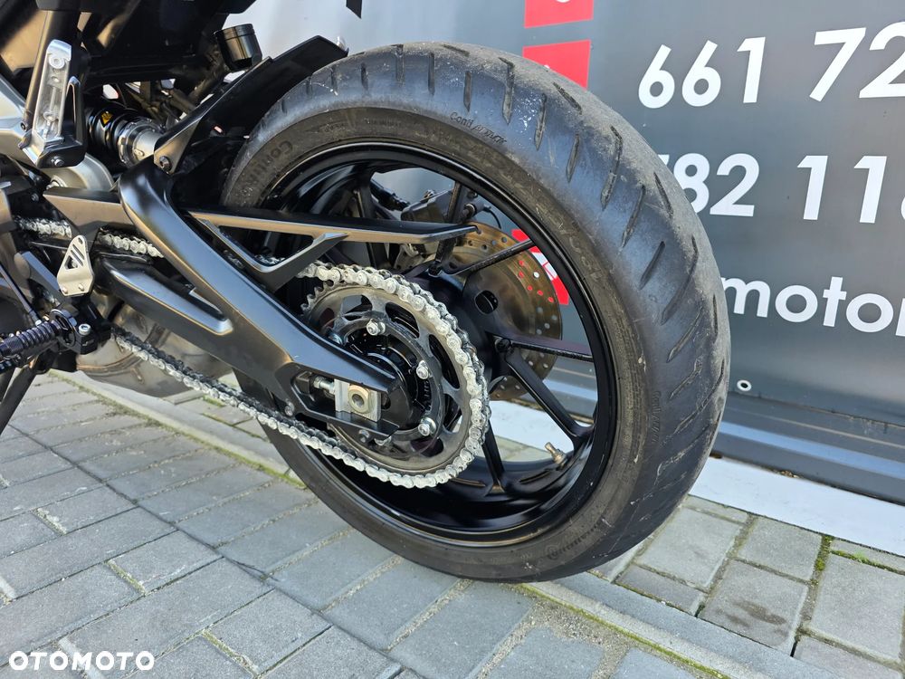 Yamaha MT - 7