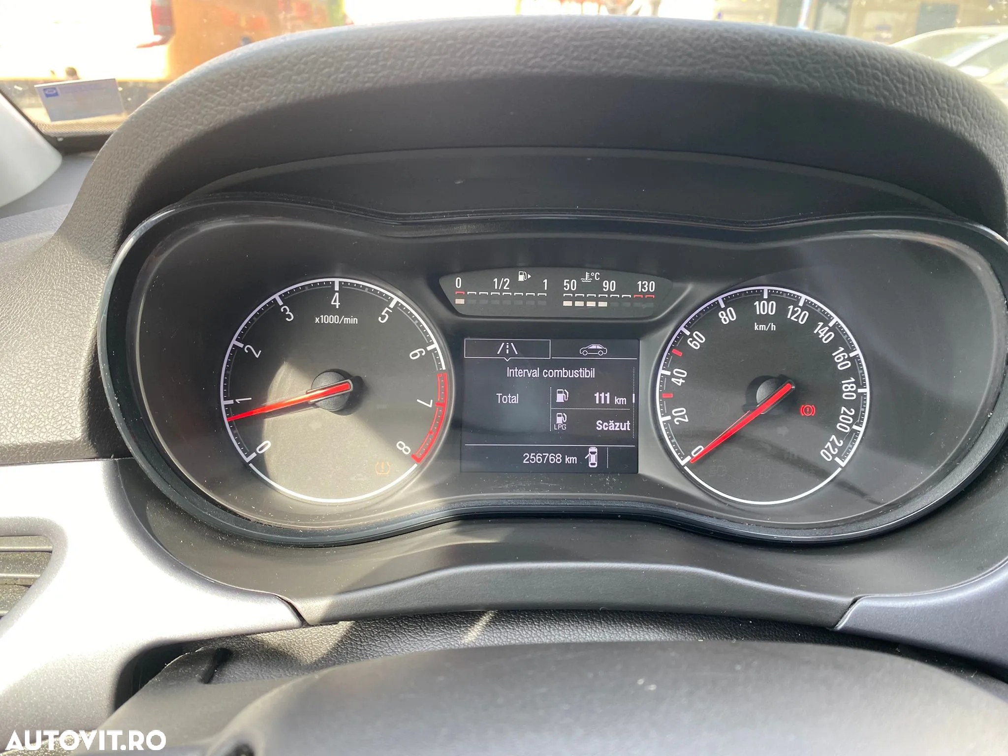 Opel Corsa 1.4 Innovation - 16