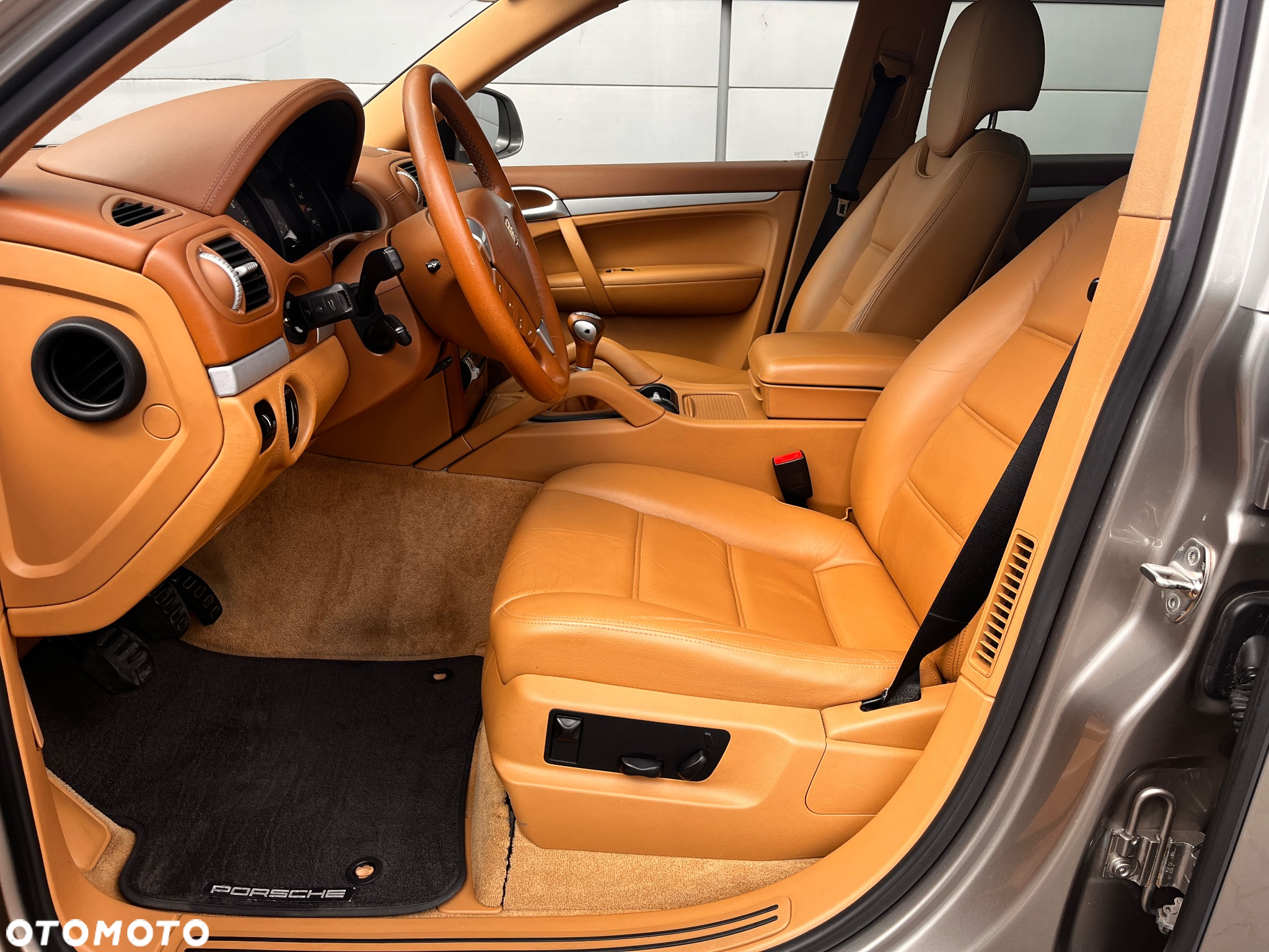 Porsche Cayenne Standard - 27