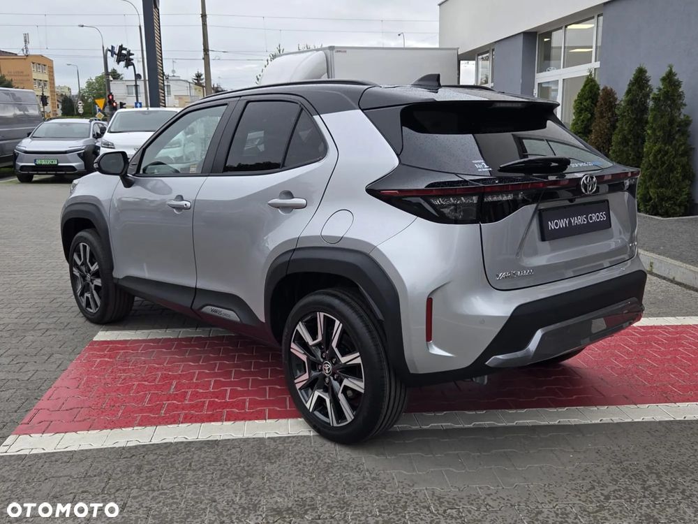 Toyota Yaris Cross Hybrid 1.5 Executive - 5