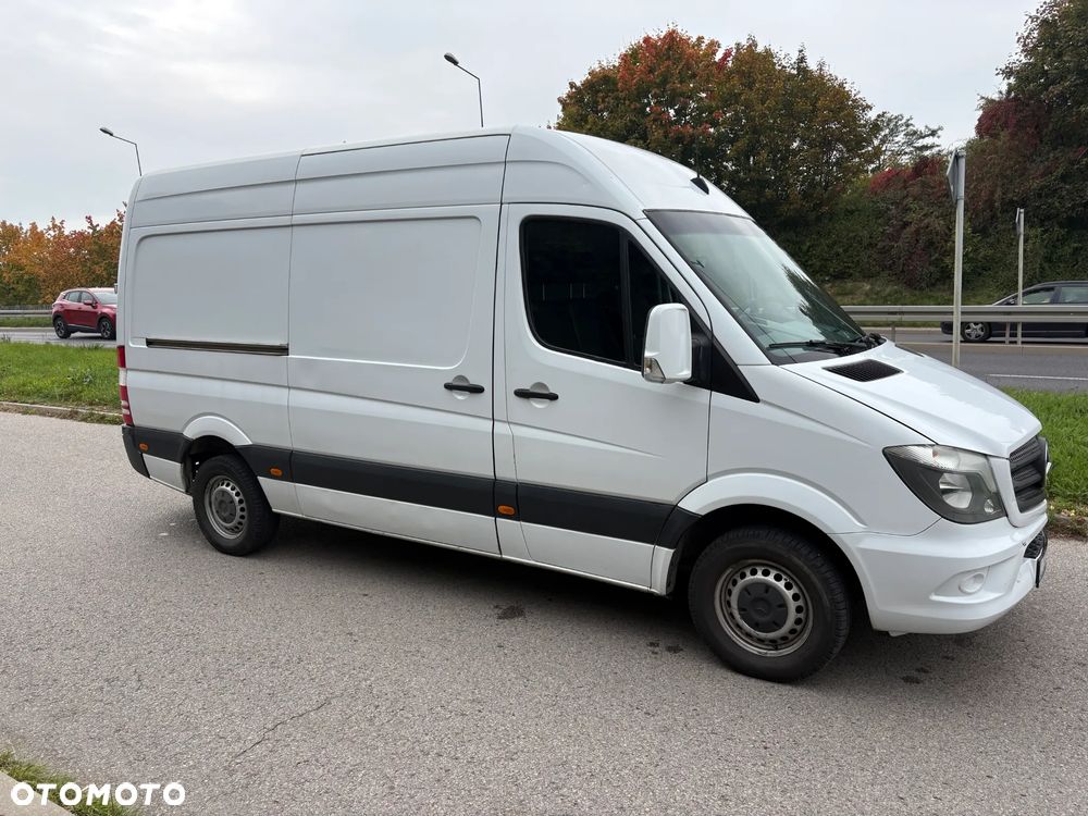 Mercedes-Benz Sprinter - 7