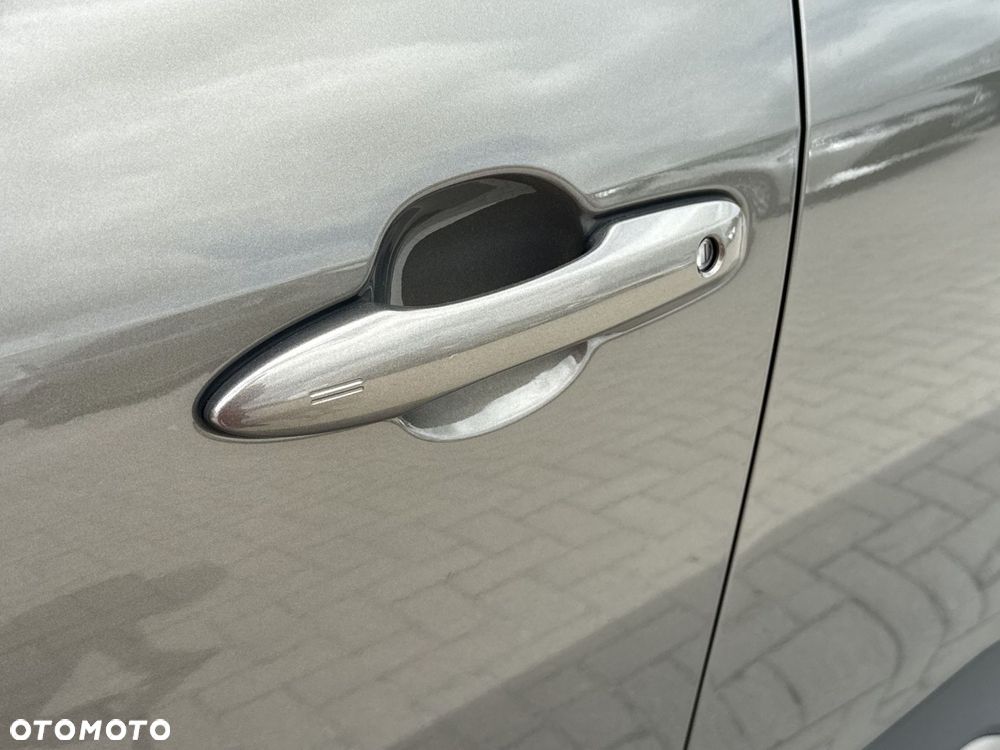 Toyota Yaris Cross Hybrid 1.5 Style AWD - 25