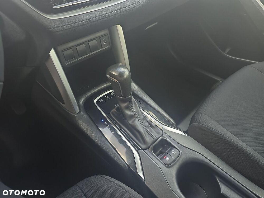 Toyota Corolla Cross - 16