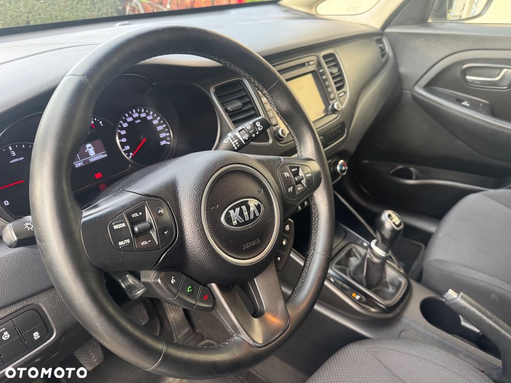 Kia Carens 1.7 CRDi 115 Dream-Team Edition - 15