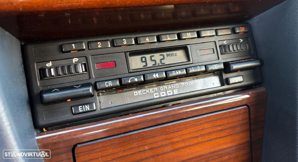 Mercedes-Benz W124 (1984-1997) 200 - 11