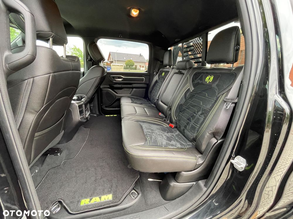 RAM 1500 5.7 Crew Cab Bighorn - 15
