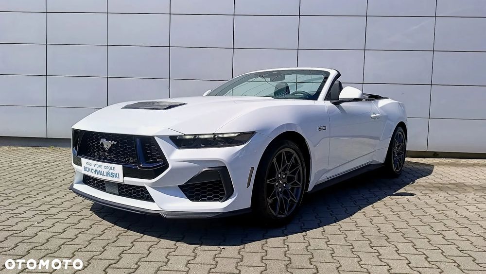 Ford Mustang - 32