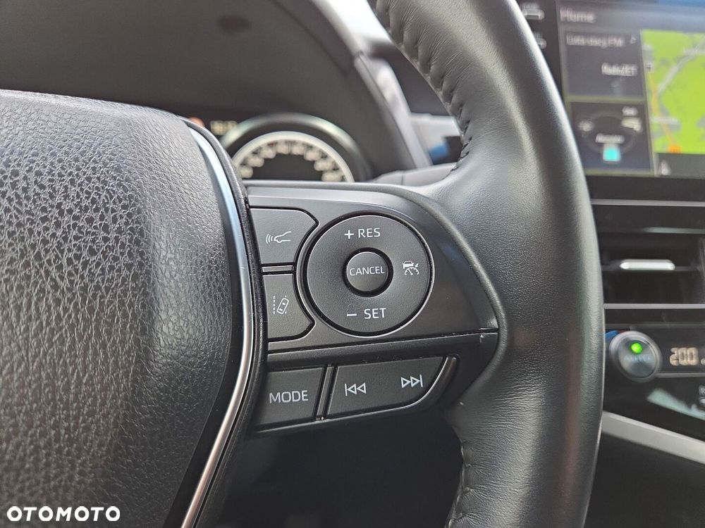 Toyota Camry 2.5 Hybrid Prestige CVT - 24