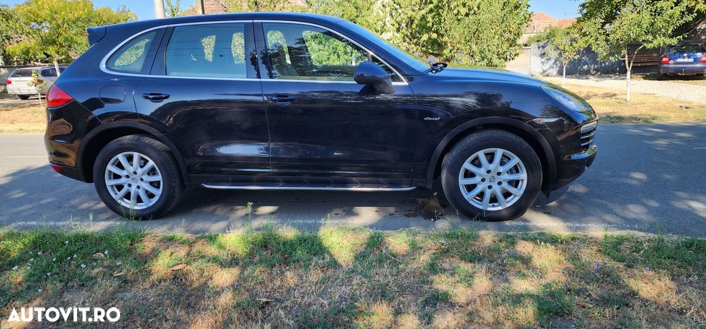 Porsche Cayenne - 4