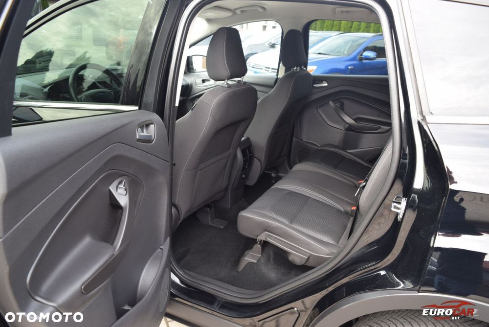 Ford Kuga - 17