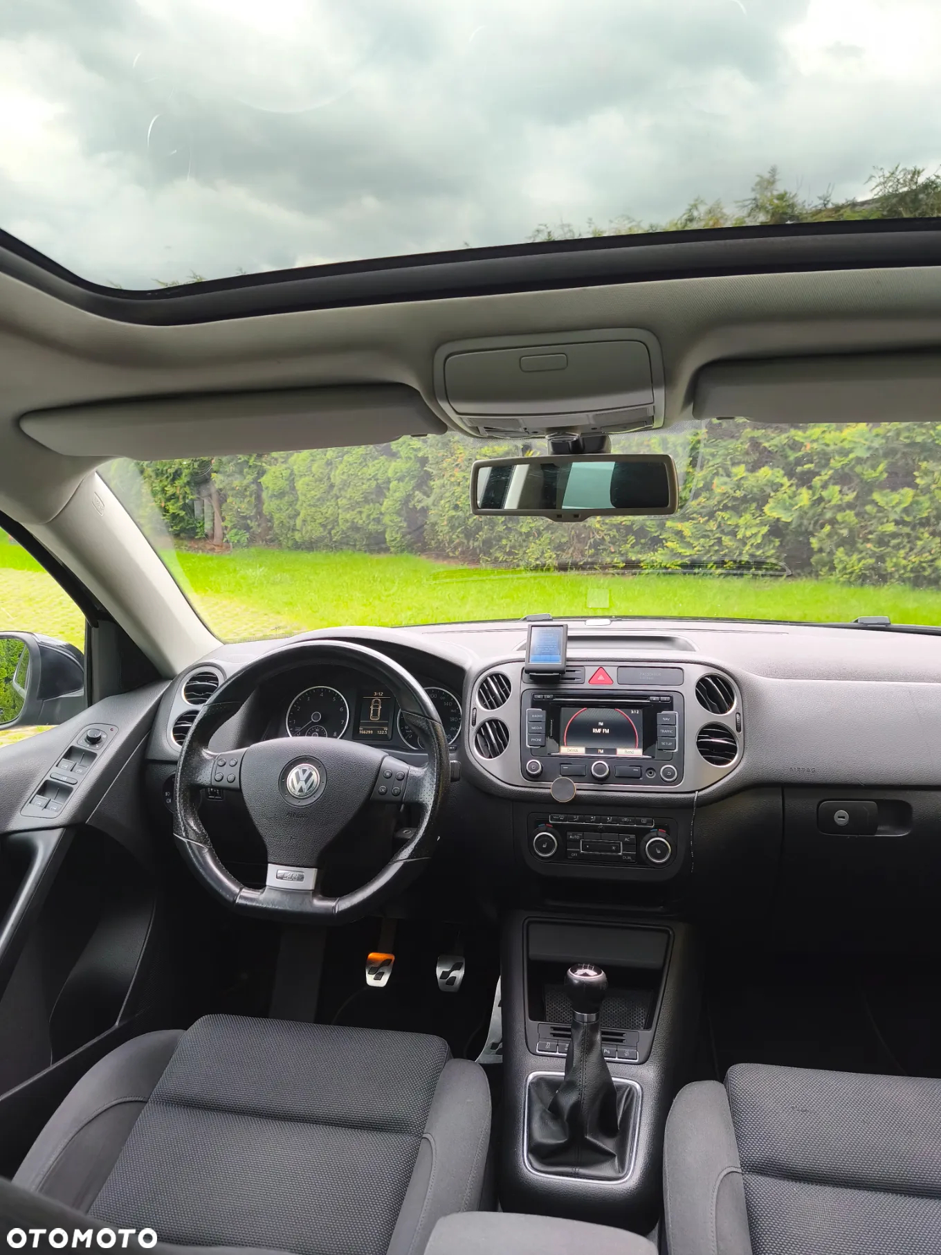 Volkswagen Tiguan - 32