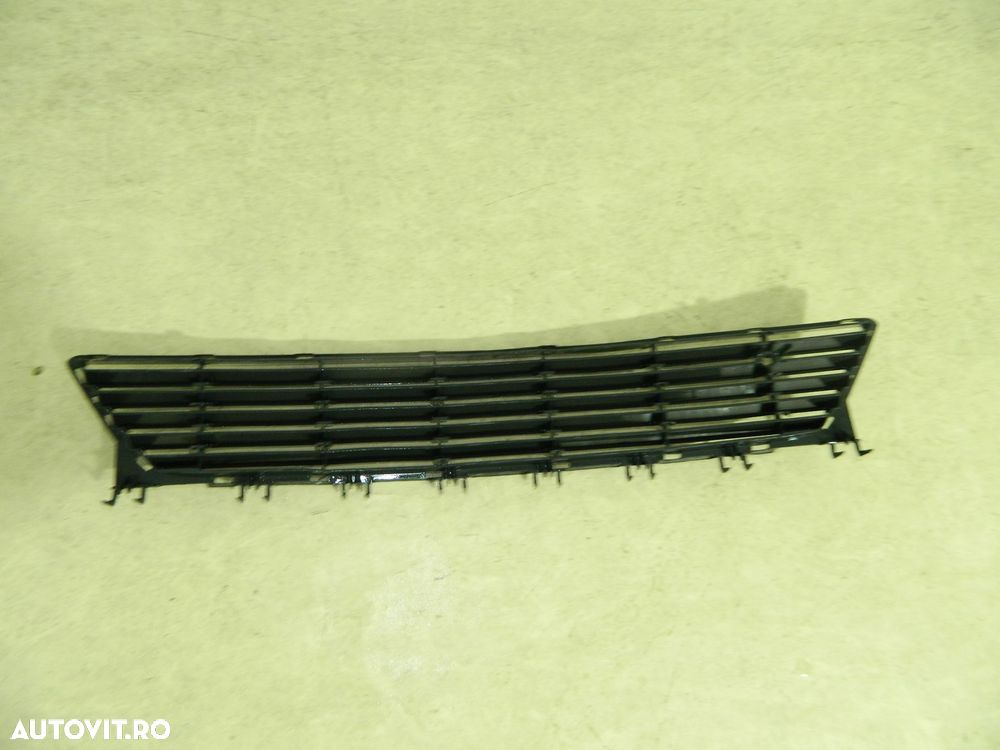 Grila inferioara dintre proiectoare, Opel Corsa C facelift, 2003, 2004, 2005, 2006,, 13120833 - 5