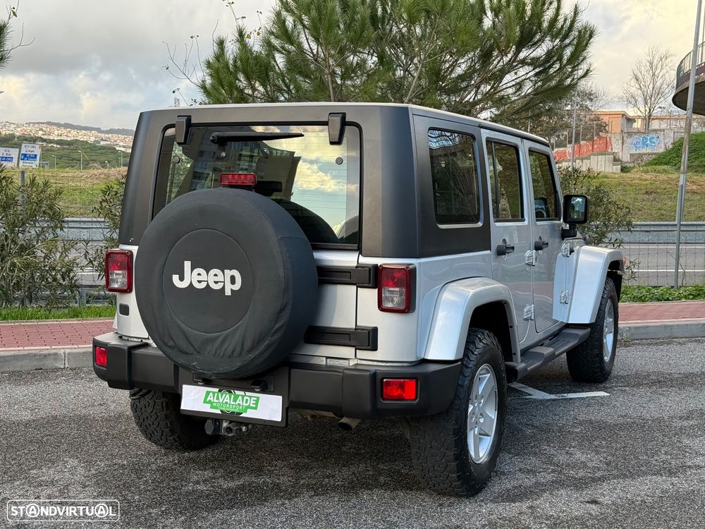 Jeep Wrangler Unlimited 2.8 CRD ATX Sahara - 8