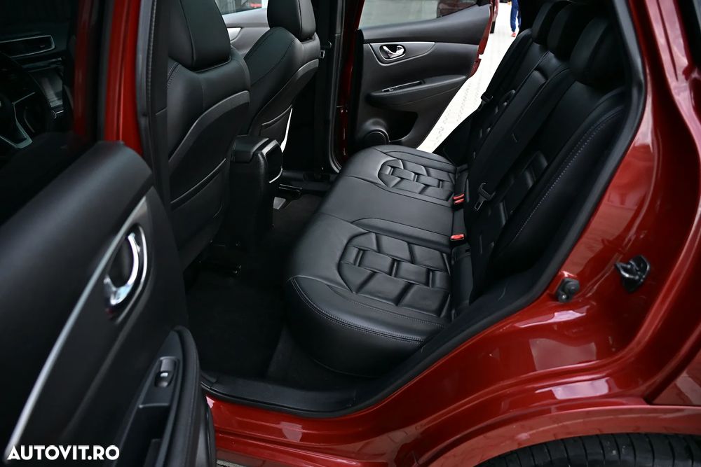 Nissan Qashqai 1.7 dCi TEKNA+ - 30