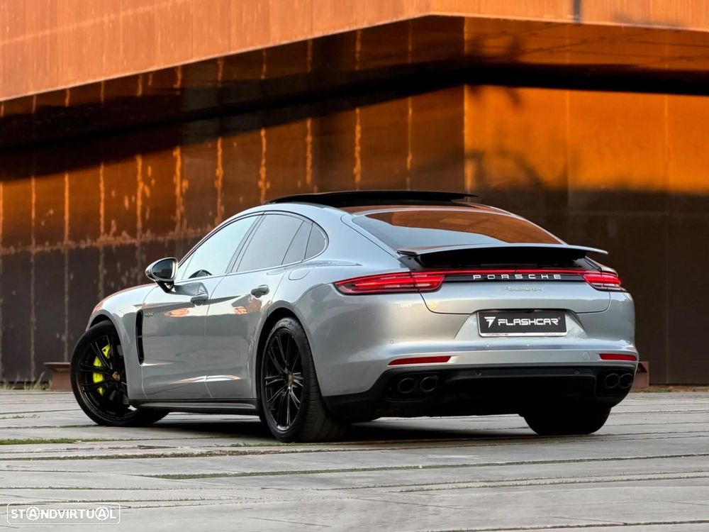 Porsche Panamera 4 E-Hybrid - 31