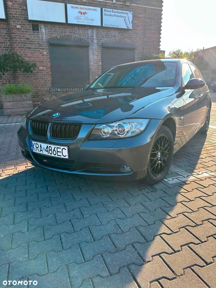 BMW Seria 3 320i - 2