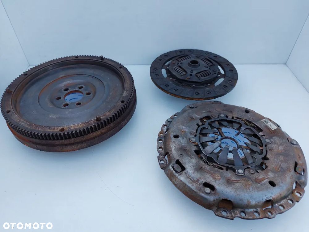 SPRZEGLO KOLO ZAMACHOWE SZTYWNE VW GOLF VII LEON III A3 8V 1.6TDI SLASK WYSYLKA VAT - 1