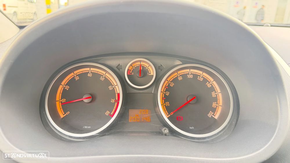 Opel Corsa 1.2 Cosmo - 9