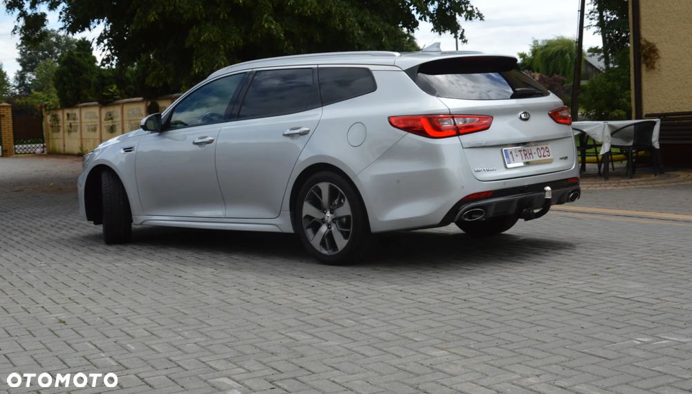 Kia Optima - 4