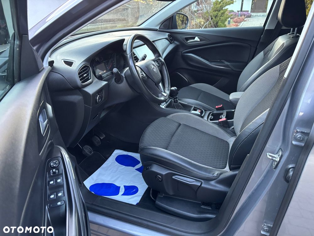 Opel Grandland X 1.2 Start/Stop Business Edition - 11