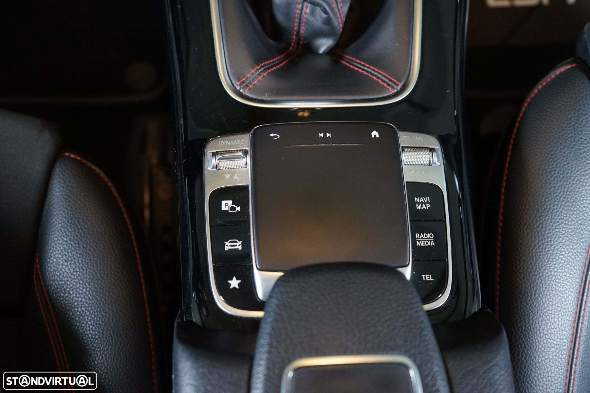 Mercedes-Benz CLA 180 d Shooting Brake AMG Line - 27