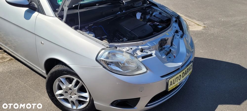 Lancia Ypsilon 1.2 8v - 15