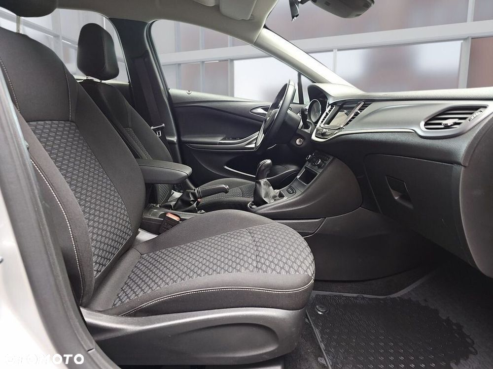 Opel Astra V 1.2 T Edition S&S - 20