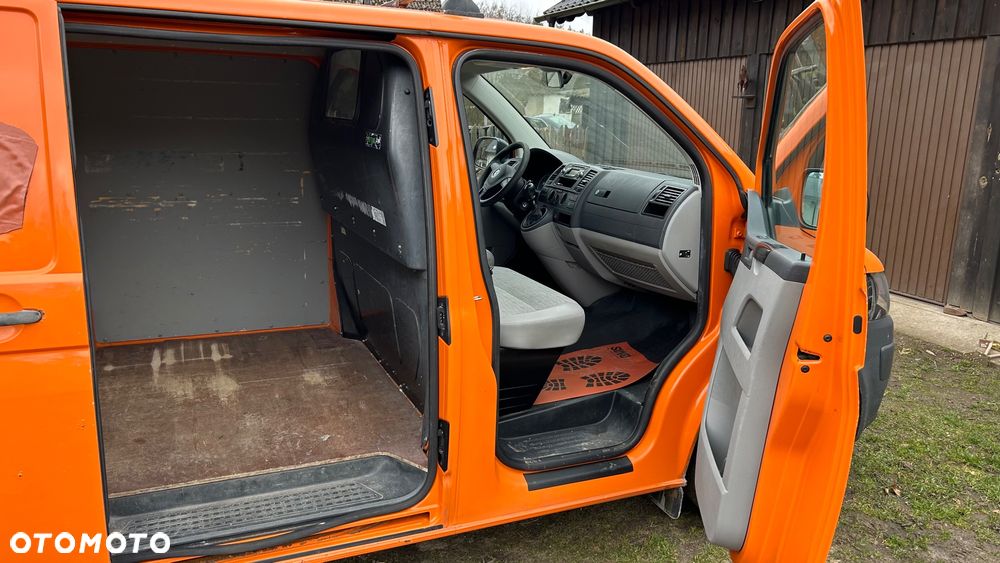 Volkswagen Transporter T5 - 8