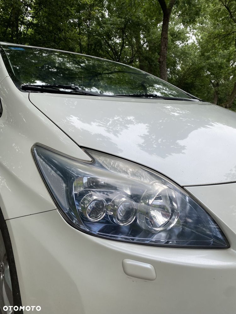 Toyota Prius - 3