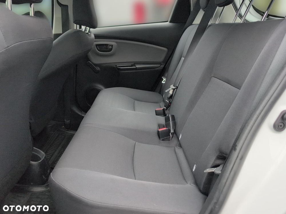 Toyota Yaris - 14