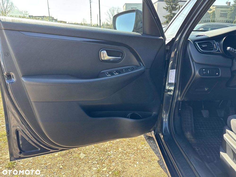 Kia Carens 1.7 CRDi XL - 10