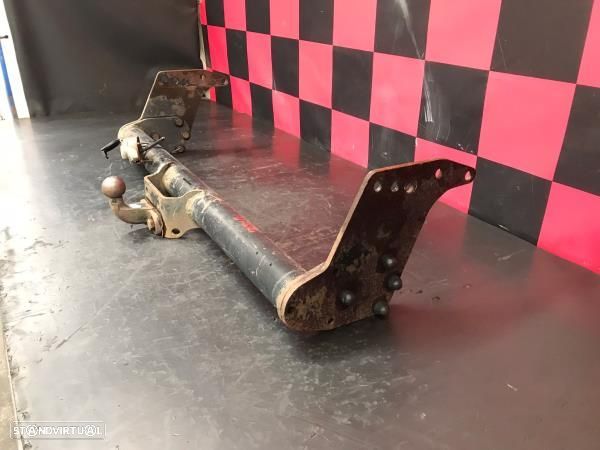 Engate De Reboque Nissan Pick Up (D22) - 3