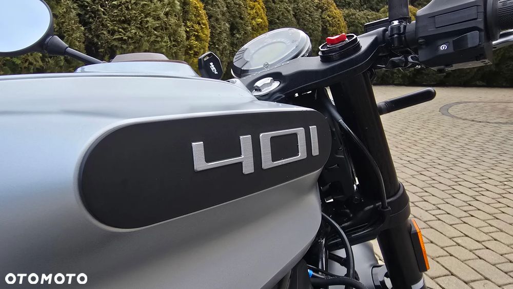 Husqvarna Vitpilen - 28