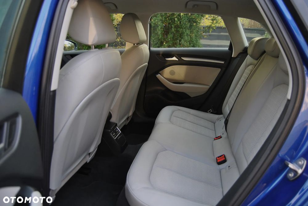 Audi A3 Sportback 1.4 TFSI S line Sportpaket - 6