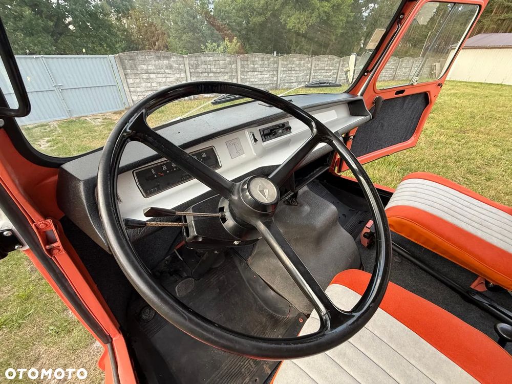 Renault Estafette - 14