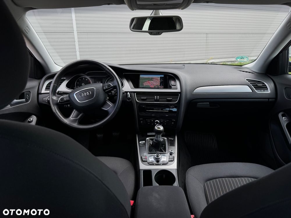 Audi A4 Limousine - 29