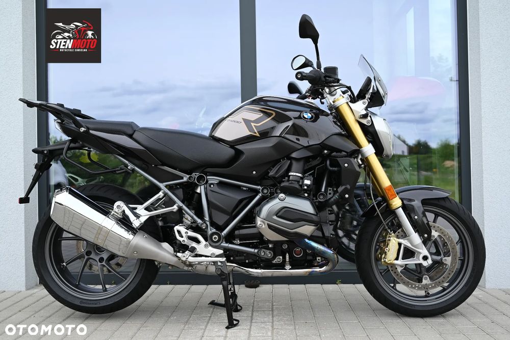BMW R - 1