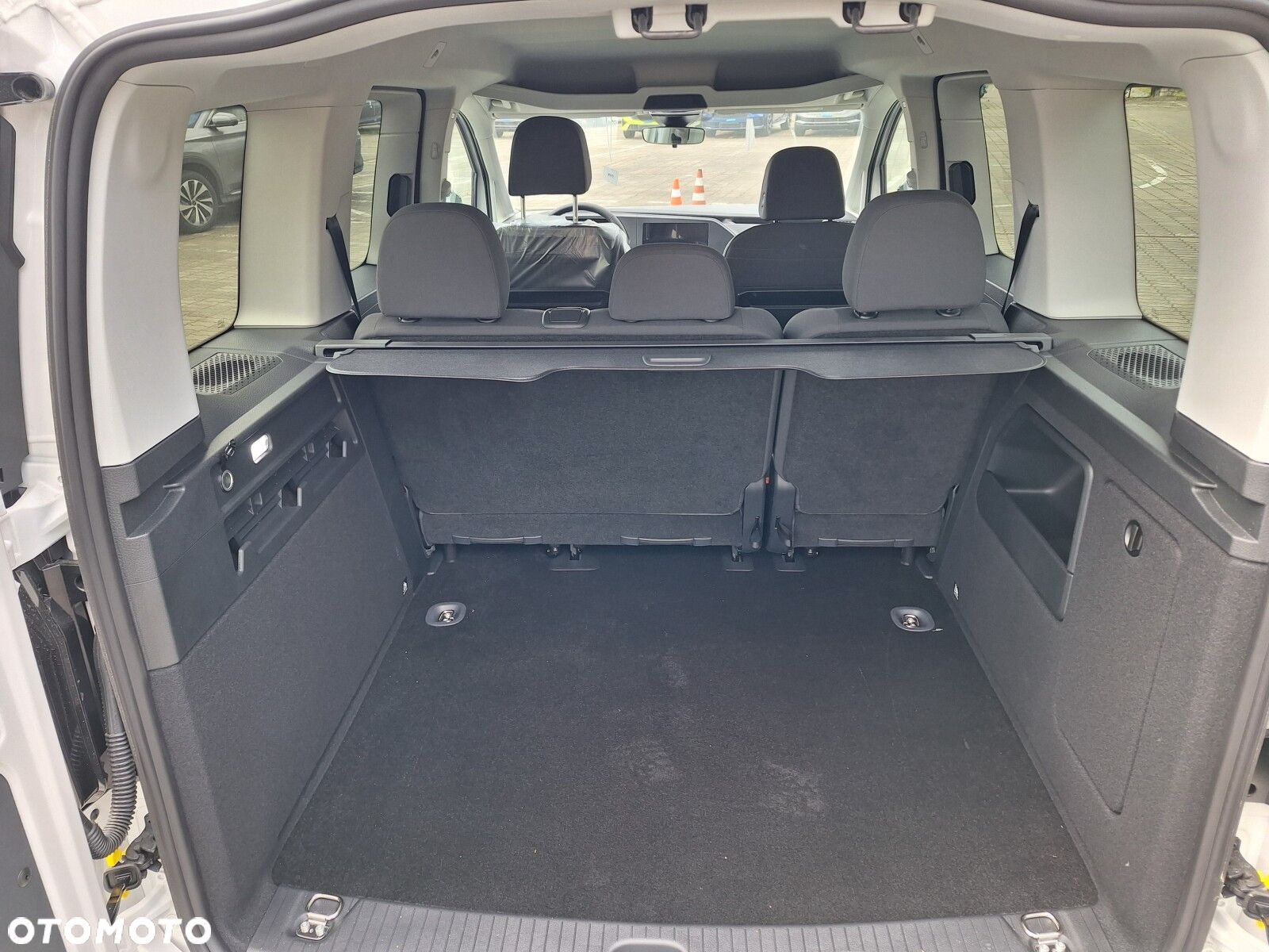 Volkswagen Caddy - 14