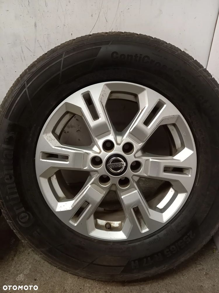 Nissan Navara 4 IV NP300 kola Felga Felgi opony zimowe M+S 255 65 17 Continental - 2