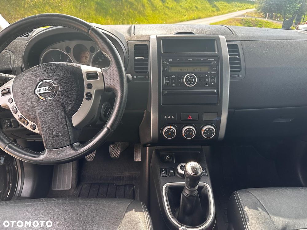 Nissan X-Trail 2.0 dCi 4x4 DPF LE - 15
