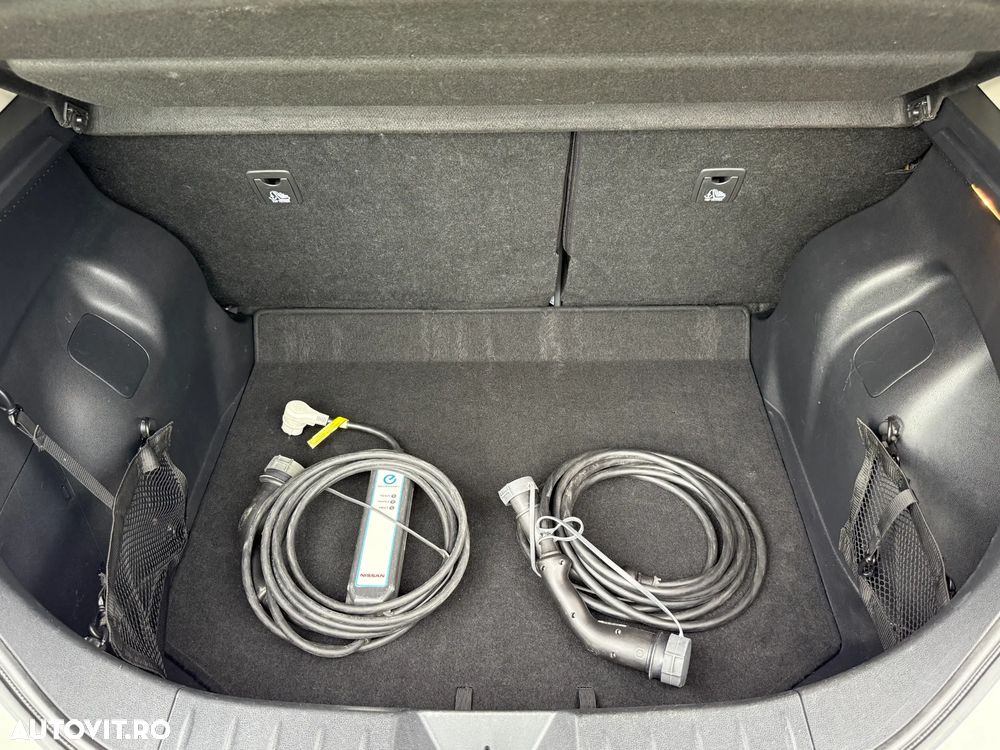 Nissan LEAF 62 kWh e+ N-Connecta - 25