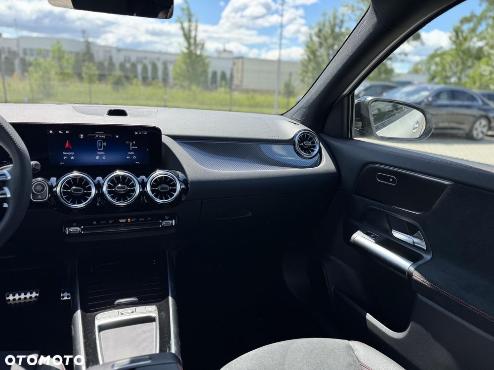 Mercedes-Benz GLA 200 mHEV AMG Line 7G-DCT - 16