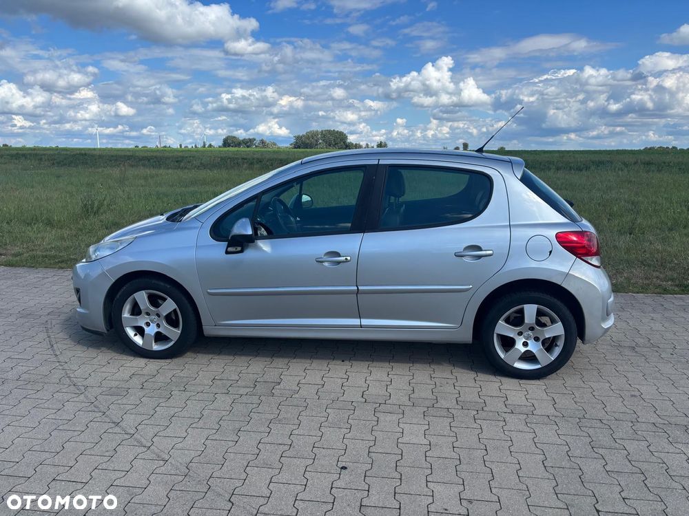 Peugeot 207 - 2