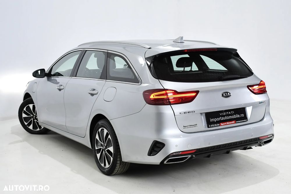 Kia Ceed 1.6 GDI DCT OPF Platinum Edition - 12