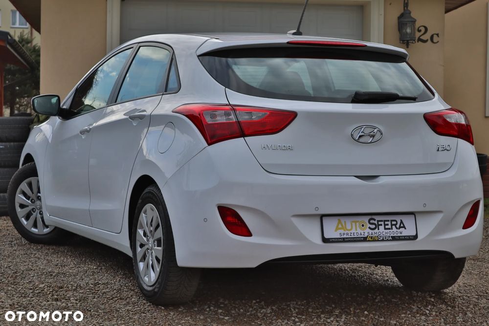 Hyundai i30 blue 1.4 Trend - 6