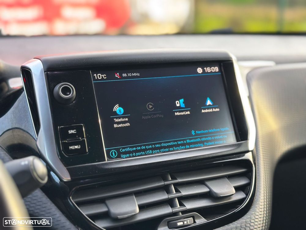 Peugeot 2008 1.6 BlueHDi Style - 18