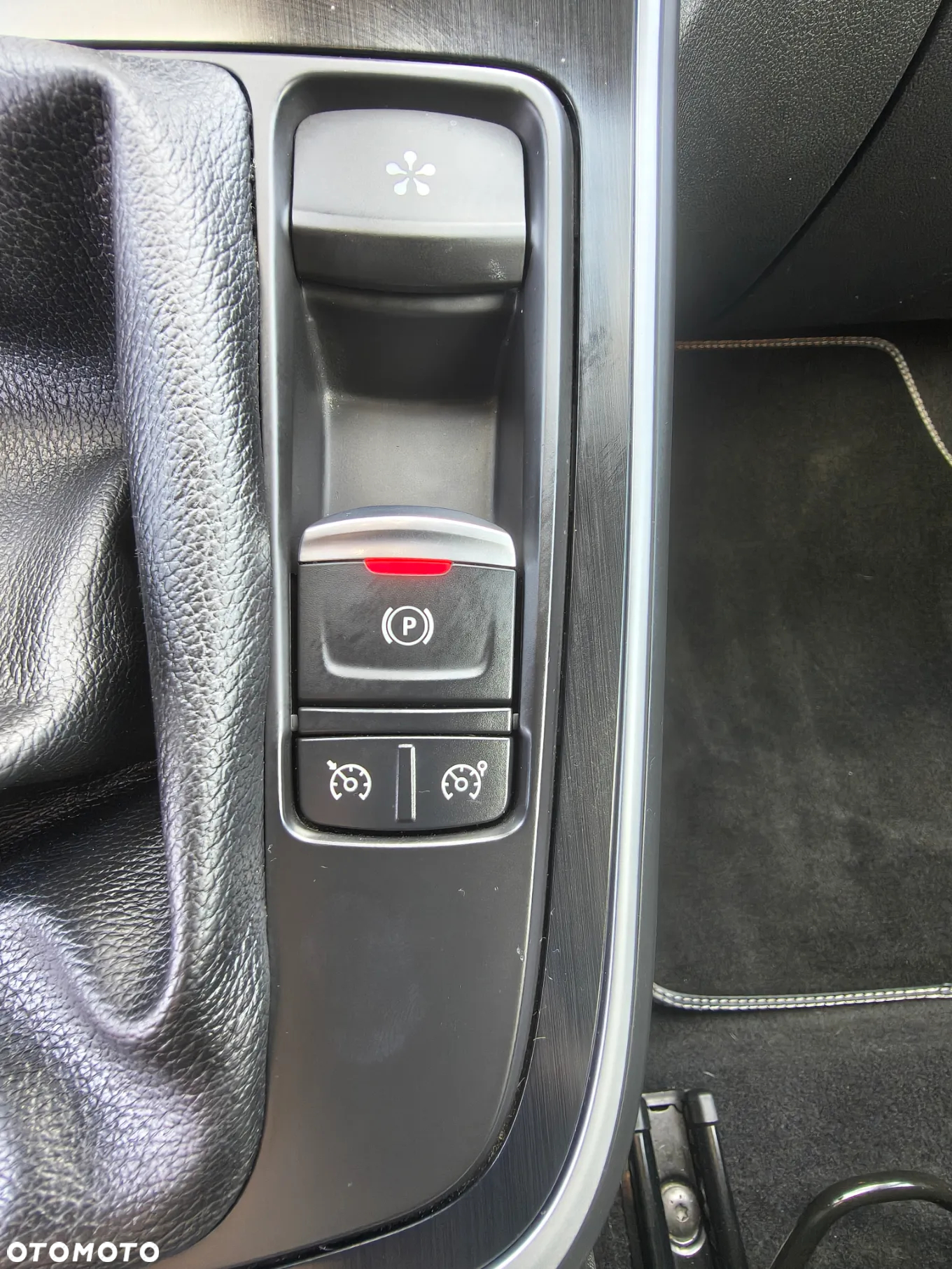 Renault Scenic ENERGY TCe 130 INITIALE PARIS - 23
