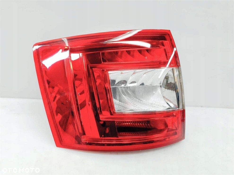 SKODA OCTAVIA 3 III KOMBI 13r+ LEWA TYLNA LAMPA 2X LED ORYG. EU 5E9945095A - 6