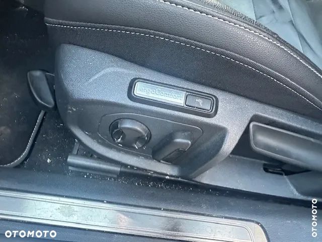 Volkswagen Arteon 2.0 TDI R-Line DSG - 18